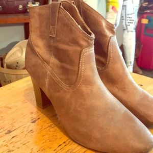 Light brown ankle boots